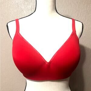 Victoria Secret Women's Lightly Lined Wireless Red T-Shirt Bra Wire Free 36DD